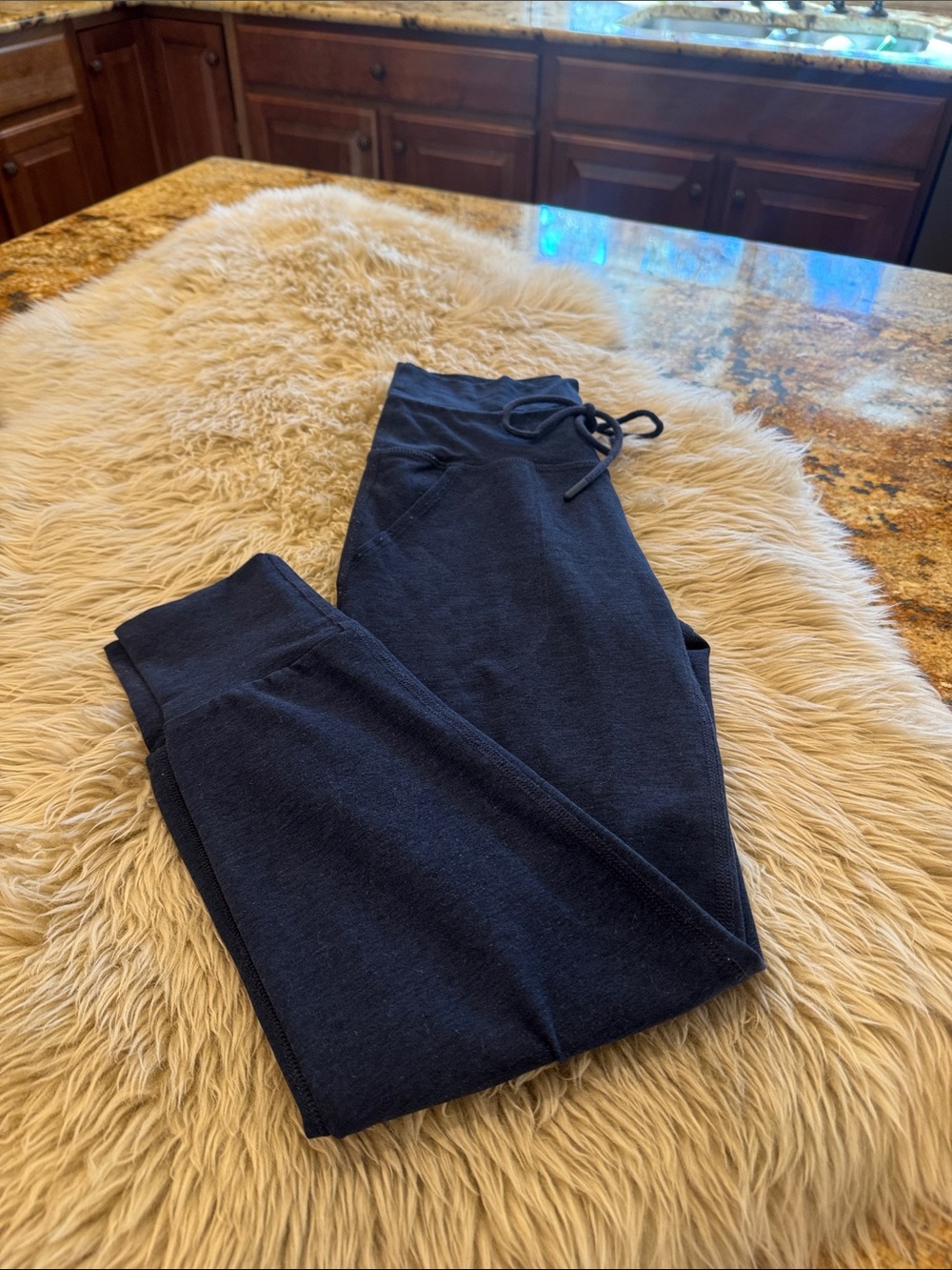 Beyond Yoga pocket joggers. Navy blue color. Size XS. Like new!